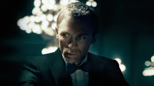 Backdrop to the movie "Casino Royale" #573338