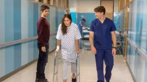 Backdrop to the movie "Love at First Glance" #421681