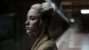 Backdrop to the movie "Watcher" #283121