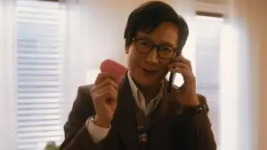 Backdrop to the movie "Love Hurts" #578217