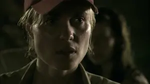 Backdrop to the movie "Rogue" #290878