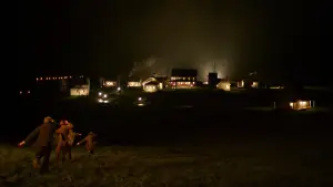 Backdrop to the movie "The Village" #728809