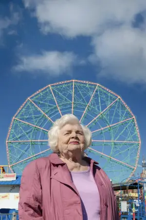 Poster to the movie "Eleanor the Great" #764929