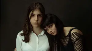 Backdrop to the movie "Ana & Mia" #686730