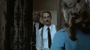 Backdrop to the movie "Captives" #653368