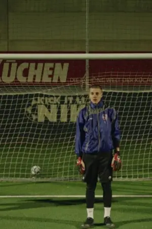 A. will raus (über Neutralität)