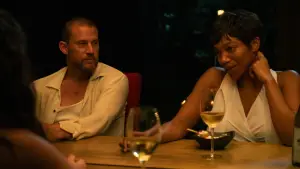 Backdrop to the movie "Blink Twice" #780323