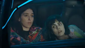 Backdrop to the movie "(Un)lucky Sisters" #707066