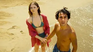 Backdrop to the movie "Old" #316215