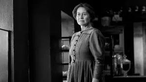 Backdrop to the movie "The Girl with the Needle" #601154