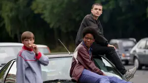 Backdrop to the movie "Beating Hearts" #600845