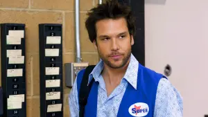 Backdrop to the movie "Employee of the Month" #392119