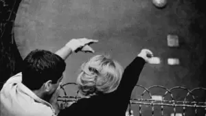 Backdrop to the movie "La Jetée" #752772