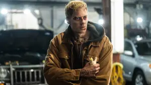 Backdrop to the movie "Locked" #586702