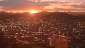 Backdrop to the movie "Resident Evil: Damnation" #258933