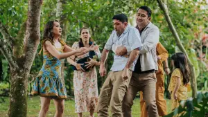 Backdrop to the movie "Pasutri Gaje" #757712