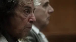 Backdrop to the movie "Phil Spector" #354008