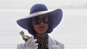 Backdrop to the movie "Fedora" #706581