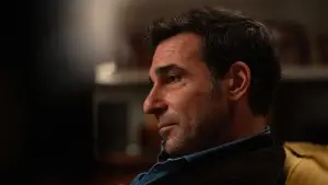 Backdrop to the movie "Somebody to Love" #536670