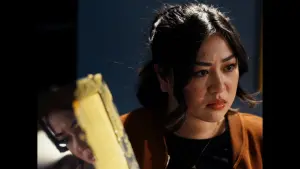 Backdrop to the movie "A Gaping Wound, A Grinning Mouth" #477687