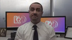 Backdrop to the movie "On Air" #660741