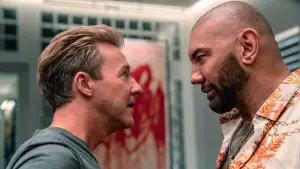 Backdrop to the movie "Glass Onion: A Knives Out Mystery" #592427