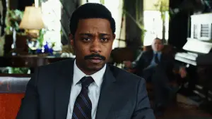 Backdrop to the movie "Knives Out" #561159