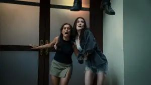 Backdrop to the movie "I Know What You Did Last Summer" #566757