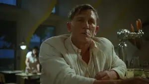 Backdrop to the movie "Queer" #584227