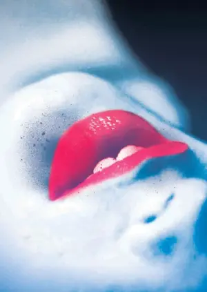 Poster to the movie "Blue Velvet" #204330