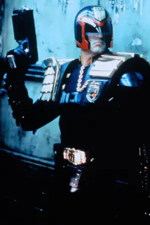 Poster to the movie "Judge Dredd" #682149