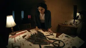 Backdrop to the movie "undertone" #762626