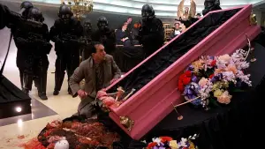 Backdrop to the movie "Brazil" #687212