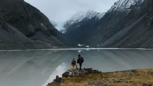 Backdrop to the movie "Bookworm" #598523