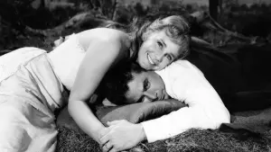 Backdrop to the movie "Cimarron" #406501