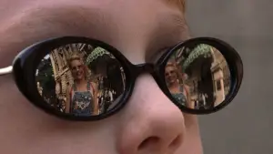 Backdrop to the movie "Uptown Girls" #810005