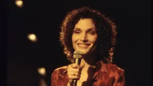 Backdrop to the movie "Limbo" #644895