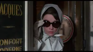 Backdrop to the movie "Charade" #723071