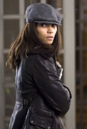 Poster to the movie "Perfect Stranger" #722805