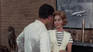 Backdrop to the movie "Sunday in New York" #421723