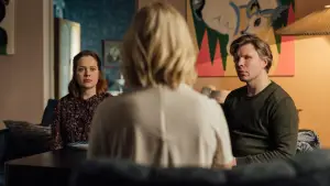 Backdrop to the movie "Four Little Adults" #757976