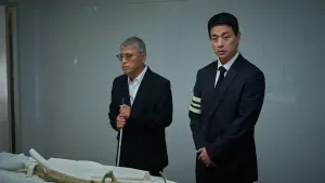 Backdrop to the movie "The Ugly" #533111