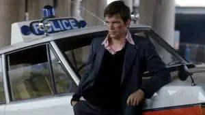 Backdrop to the movie "Gangsters" #686522