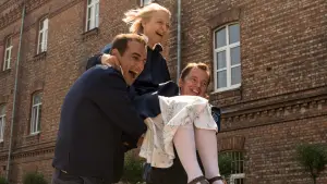 Backdrop to the movie "7 Emotions" #677028