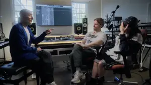 Watch film Billie Eilish & FINNEAS: HIT ME HARD AND SOFT Interview | Billie Eilish & FINNEAS: HIT ME HARD AND SOFT Interview | Apple Music