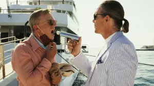 Backdrop to the movie "Glass Onion: A Knives Out Mystery" #592433