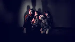 Backdrop to the movie "Afraid" #643672