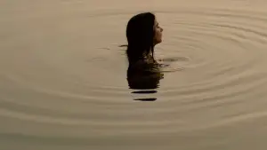 Backdrop to the movie "Falcon Lake" #760028