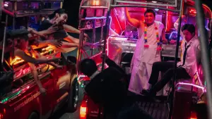 Backdrop to the movie "E-Sarn Zombie" #443401