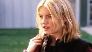 Backdrop to the movie "Lucky Girl" #744392